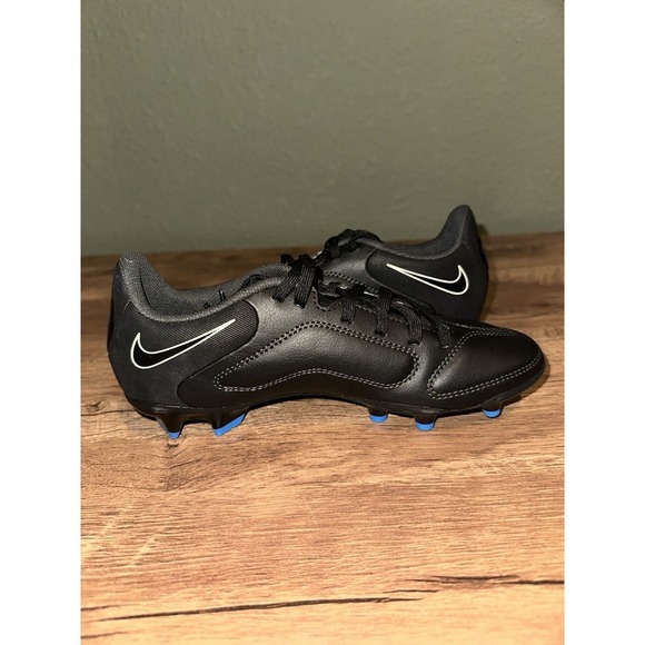 Nike Tiempo Legend 9 Club FG Soccer Cleats DA1176-001 Youth Size 4.5Y Black - Picture 4 of 9